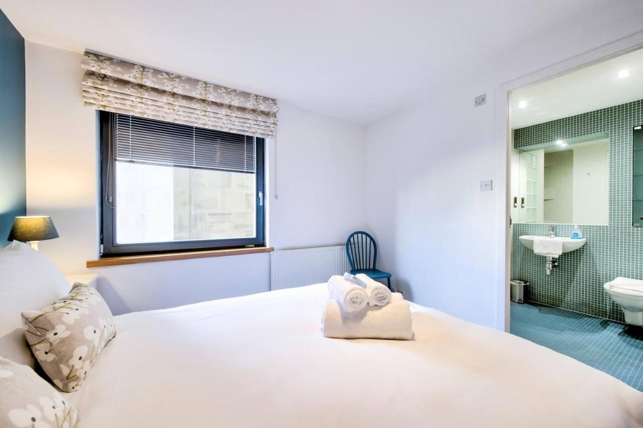 Altido Alluring 3Br Apt Near The Centre With Parking Εδιμβούργο Δωμάτιο φωτογραφία